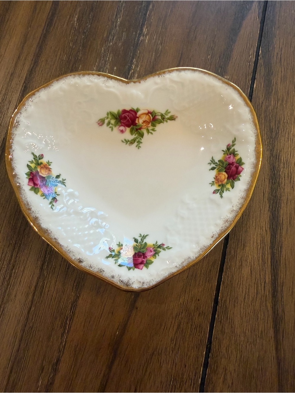 Royal Albert Old Country Roses Heart-Shaped Dish